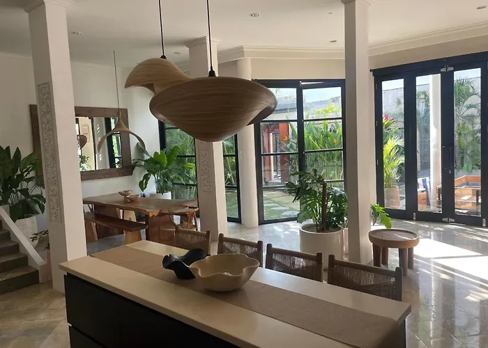 Langikula Bali Villa *